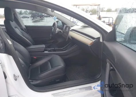 2018 Tesla Model 3 Long Range/Mid Range from USA, damaged, VIN 5YJ3E1EA5JF098807